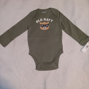 Old Navy Long-Sleeve Logo Graphic Taupe Bodysuit Baby 18-24M NWT